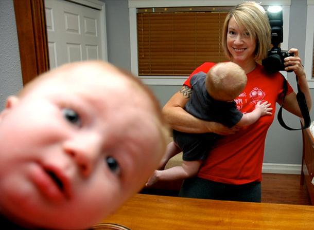 best-photobombs-baby-bomb