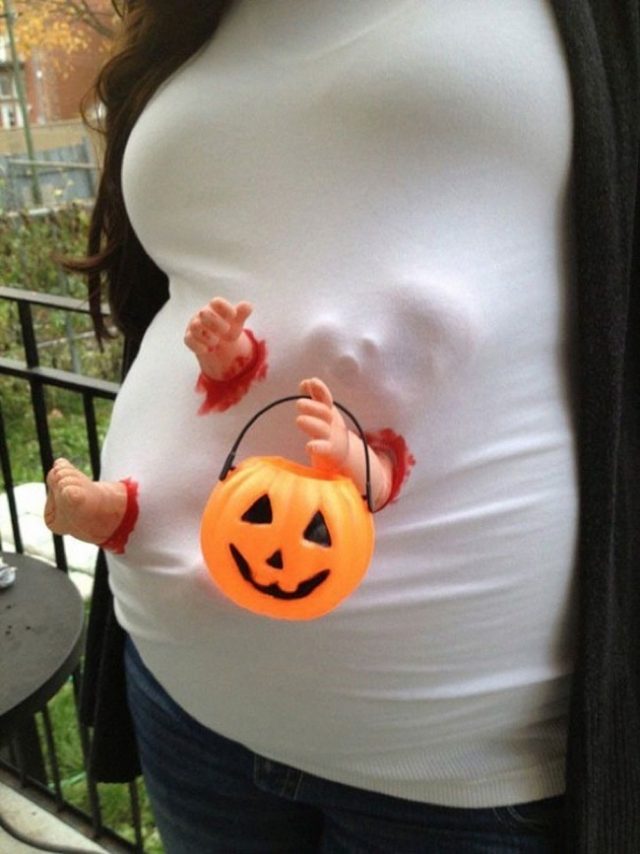 20 Most Hilarious Halloween Costumes Of All Time 17 is Out Of This