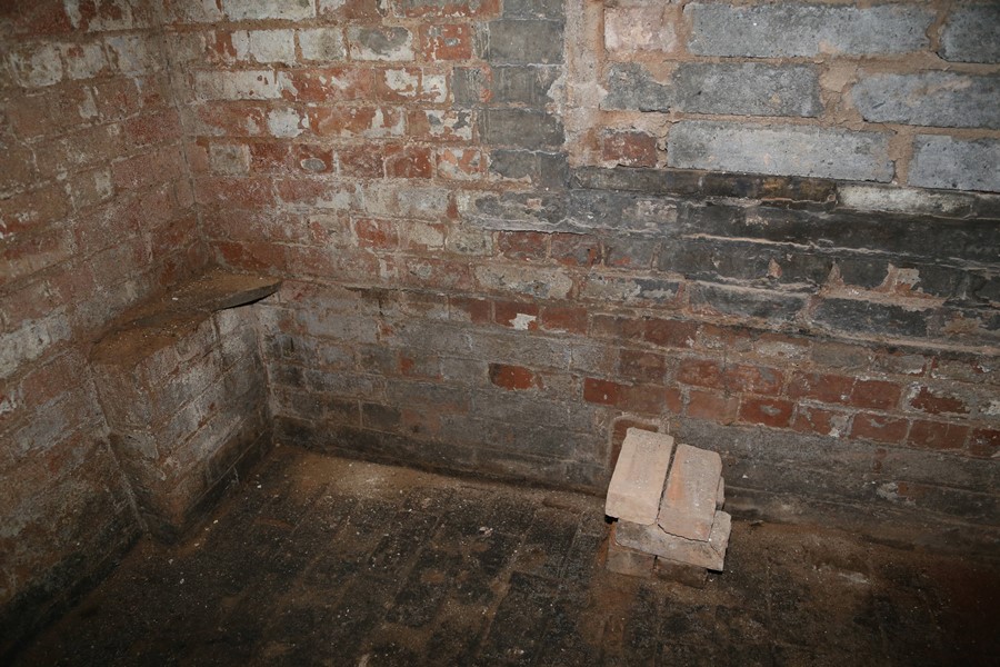 Sacrificial altar found in the hidden dungeon – Source: Imgur/ demc7