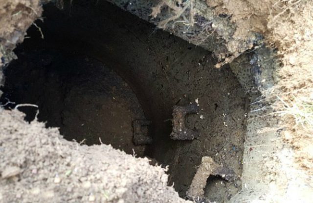 When A Hole In The Ground Opened Up In This Family’s Yard, They ...